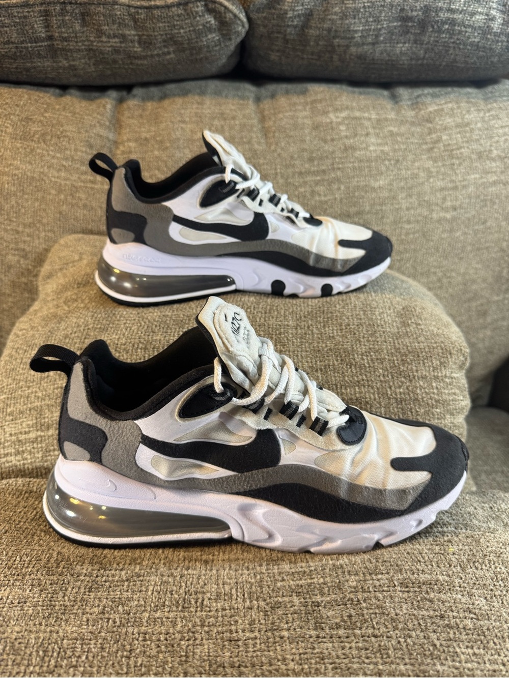 Nike Air Max 270 React Men’s Oreo Sneakers CT1264-101 Size 7